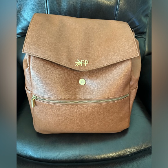 Freshly Picked Classic Diaper Bag - Picture 3 of 9